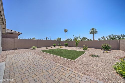 6522 4th St, Phoenix AZ 85042-1010 exterior