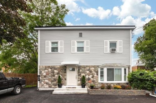 12 Merrill St, Methuen, MA 01844-4310