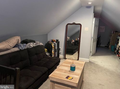 1109 Delsea Dr, West Deptford NJ 08093-2252 exterior