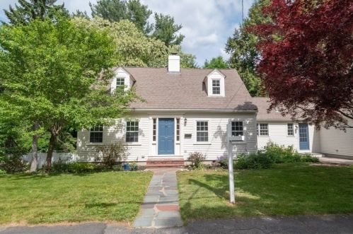 7 Newell Ave, Needham, MA 02492-1922