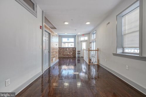 1815 20 St, Philadelphia PA 19145-2048 exterior