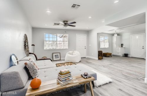 1338 Cholla St, Phoenix AZ  85020-1161 exterior