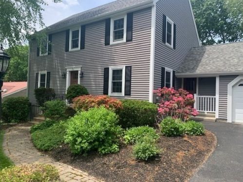 18 Dolly Dr, Worcester, MA 01604-3575