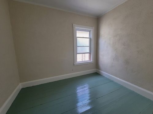 67 Winsor St, New Bedford MA 02744-1843 exterior