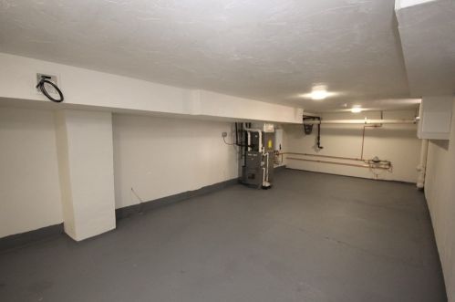 9 Orange St, Chelsea MA  02150-2409 exterior