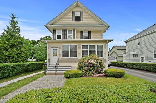 445 Beale St, Milton, MA 02186-5726