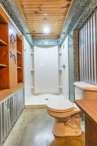 550 Hart St, Dighton MA  02715-1407 exterior