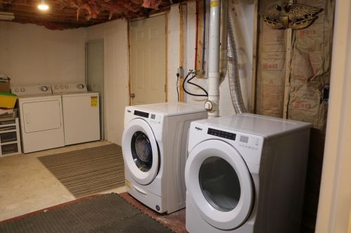 4 Wind Dr, Plymouth MA  02360-2714 exterior