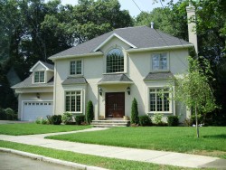 17 Village Cir, Newton, MA 02459-3069