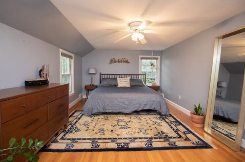 51 East St, South Hadley MA  01075-2115 exterior