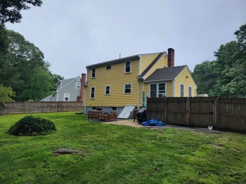 16 Adorn St, Weymouth MA 02188-1202 exterior