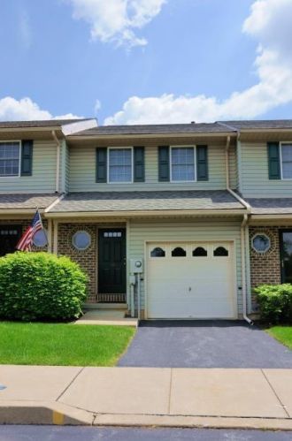 18 Brandywine Ct, Easton, PA 18040-1017