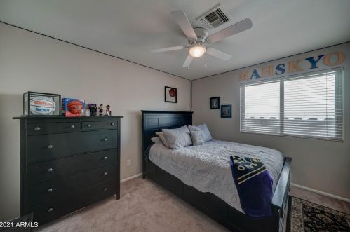 14609 32nd St, Phoenix AZ 85032-2704 exterior