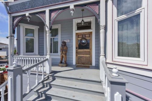 12951 Neptune Dr, San Leandro, CA 94577-3128