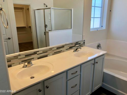 2211 Beck Ln, Phoenix AZ  85023 exterior