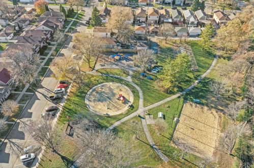 2738 Oak Park Ave, Forest View IL 60402-2535 exterior