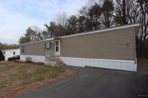 12 Donna Dr, Lisbon, ME 04250-6241