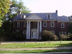 14 Clements Rd, Newton, MA 02458-2618