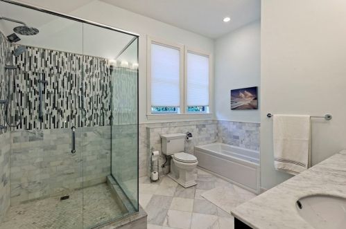 82 Day St, Newton MA 02466-2906 exterior