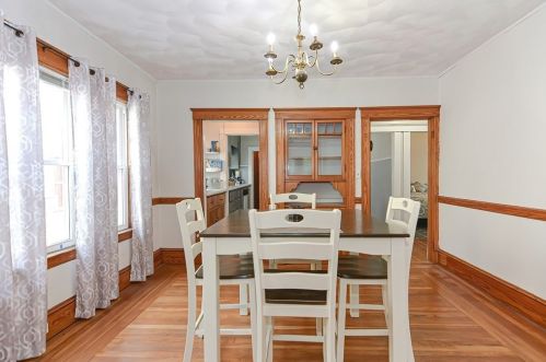 49 Reed Ave, Everett MA 02149-3940 exterior