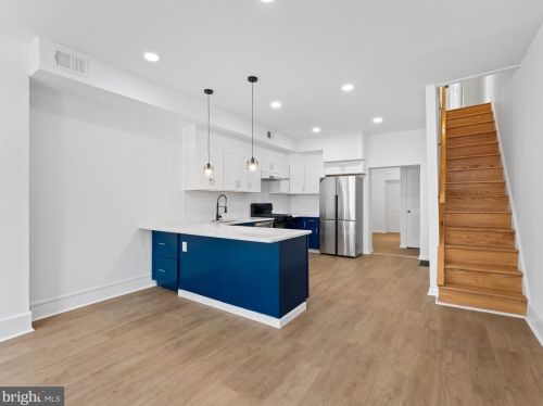 2125 5th St, Philadelphia, PA 19122-1411