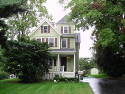 172 Concord St, Newton, MA 02462-1314