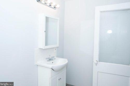 1815 20 St, Philadelphia PA 19145-2048 exterior