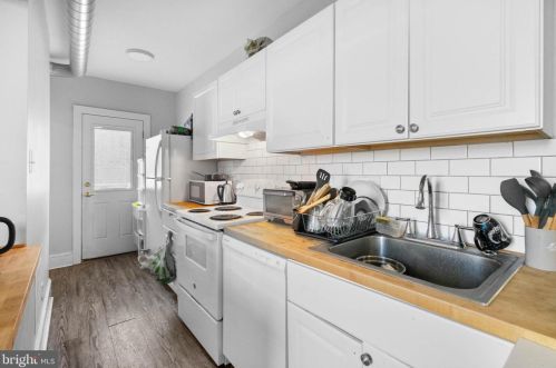 1815 20 St, Philadelphia PA 19145-2048 exterior