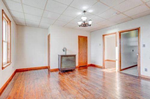 282 Sprague St, Fall River MA 02724-2719 exterior