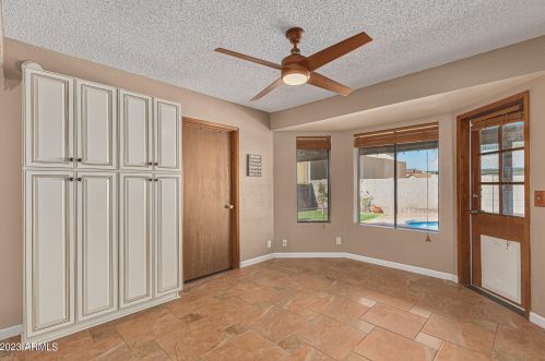 3810 Carol Ann Way, Phoenix AZ 85032-4063 exterior