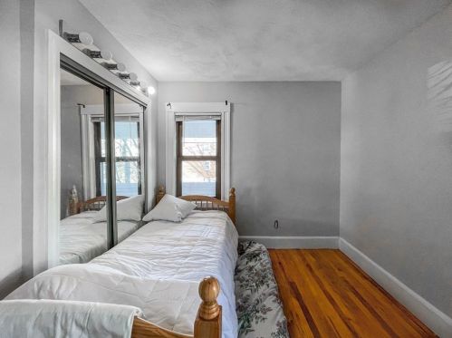 11 Cannell Pl, Everett MA 02149-4629 exterior