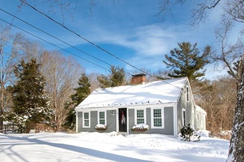 53 River St, Hingham MA 02061-2216 exterior