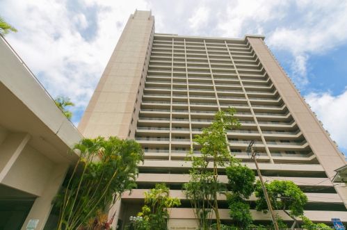 1848 Kahakai Dr, Honolulu HI 96814-4837 exterior