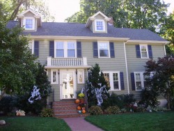 66 Halcyon Rd, Newton, MA 02459-2432