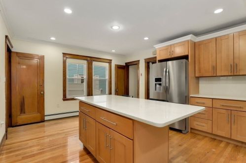 922 Furnace Brk Pkwy, Quincy MA 02169-2304 exterior