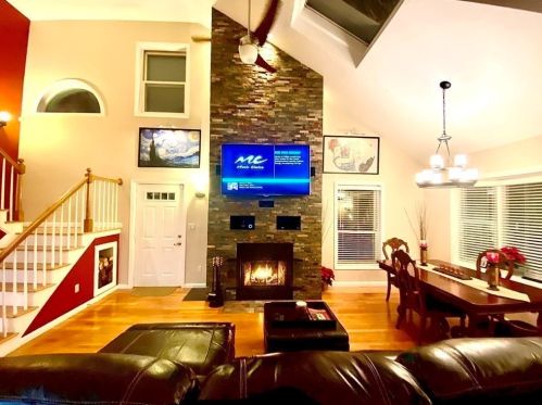 36 Whaler Ln, Quincy, MA 02171-1558