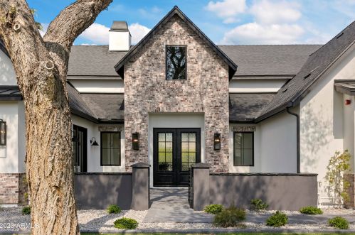 222 Belmont Ave, Phoenix AZ  85021-7229 exterior