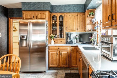 141 Progress Ave, West Deptford NJ 08096-1212 exterior