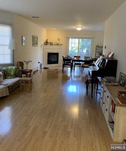 87 Mahan St, Tenafly NJ  07670-1726 exterior