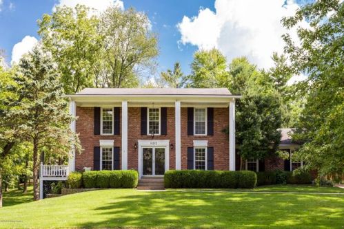 10212 Timberwood Cir, Louisville KY  40223-3468 exterior