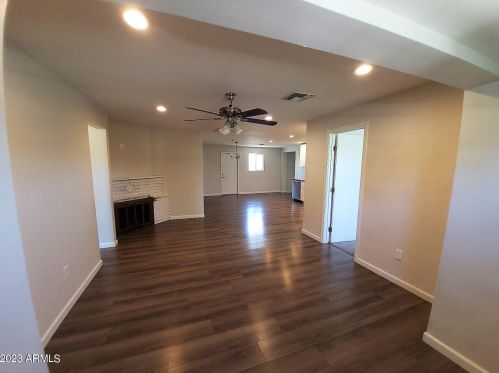 9317 12th St, Phoenix AZ  85020-2637 exterior