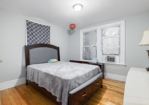 42 Lewis St, Worcester MA 01610-1702 exterior