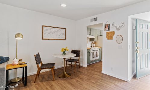 1162 Beryl Ave, Phoenix AZ 85020-1536 exterior