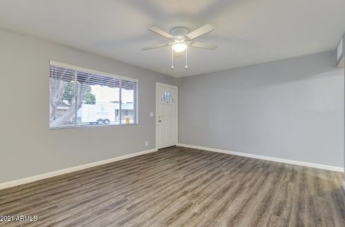 1123 El Camino Dr, Phoenix AZ 85051-4628 exterior