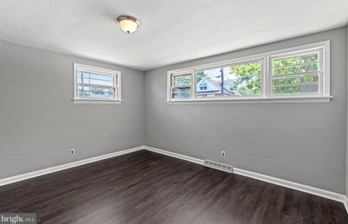 213 Berkley Rd, West Deptford NJ 08066-1503 exterior