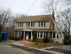 46 Greylock Rd, Newton, MA 02465-2704