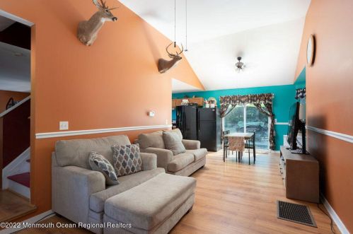 1409 Reed Rd, Jackson Twp NJ exterior