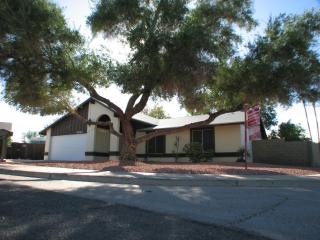 4043 Corrine Dr, Phoenix AZ  85029-1937 exterior