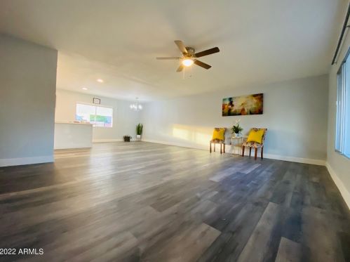 14028 33rd Dr, Phoenix, AZ 85053-5608