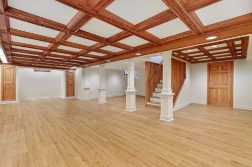 9 Independence Ln, Hingham MA exterior